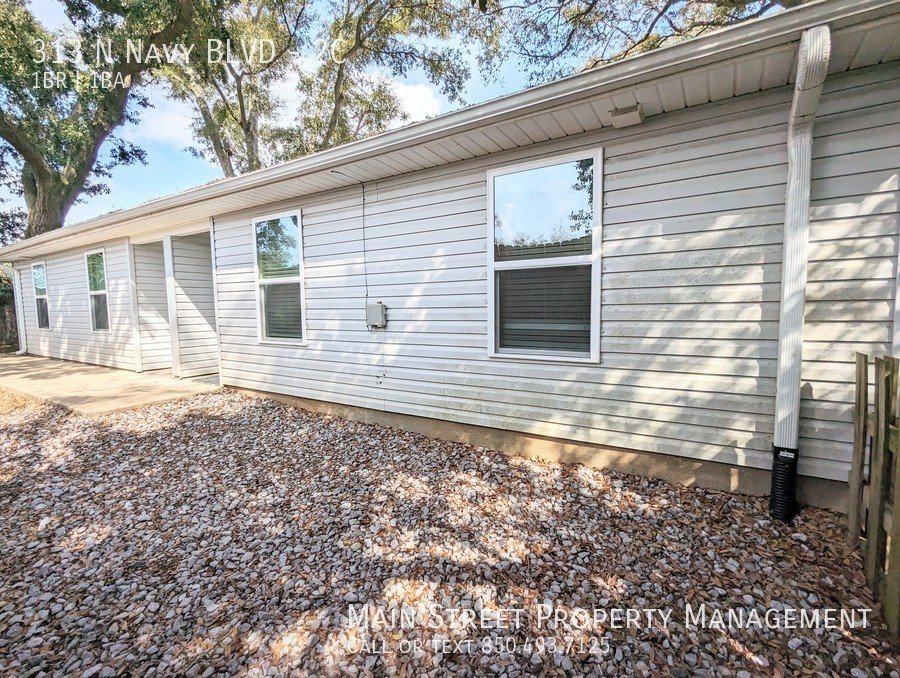 313 N Navy BLVD 2C Pensacola, FL 32507 | Main Street Property Management